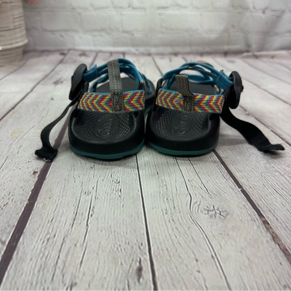 chaco Black Strappy Sandals Adjustable Straps kids sz 1 UNISEX bright stripe - Picture 4 of 8